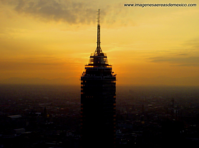 torre latino al amanecer.jpg